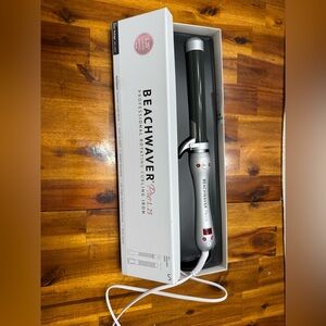Beachwaver Pro 1.25" Rotating Curling Iron - Silver